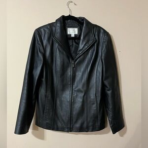 Worthington Women’s Genuine Lambskin Black Leather Jacket Size Medium